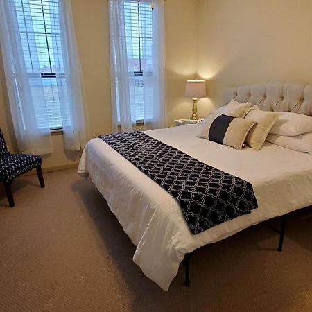 Old Fort Loft King & Queen Suites Nearest Accomodation To Marshals Museum Power Your Ev For Free! 포르 스미스 외부 사진