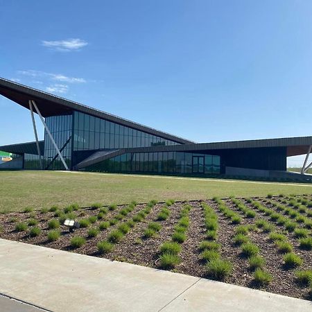 Old Fort Loft King & Queen Suites Nearest Accomodation To Marshals Museum Power Your Ev For Free! 포르 스미스 외부 사진