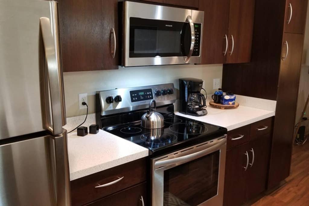 Old Fort Loft King & Queen Suites Nearest Accomodation To Marshals Museum Power Your Ev For Free! 포르 스미스 외부 사진