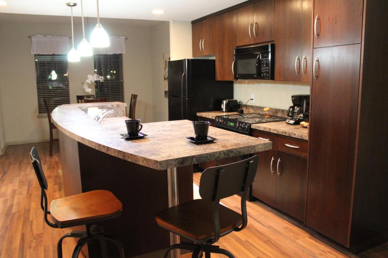 Old Fort Loft King & Queen Suites Nearest Accomodation To Marshals Museum Power Your Ev For Free! 포르 스미스 외부 사진