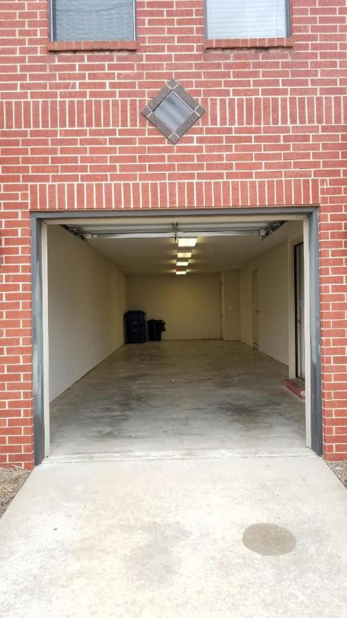Old Fort Loft King & Queen Suites Nearest Accomodation To Marshals Museum Power Your Ev For Free! 포르 스미스 외부 사진